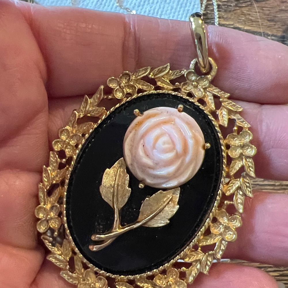 Lot Vintage Costume Cameo Avon Serena rose mirror reverse painted brooch pendant - Picture 7 of 13